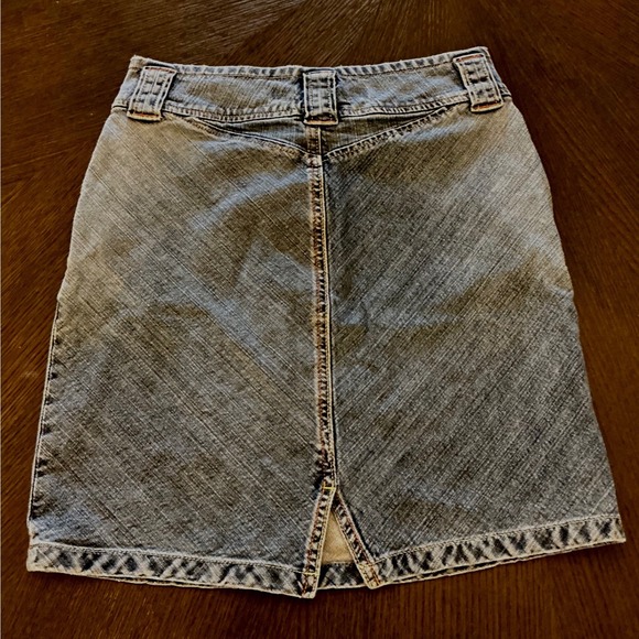 Gap Jeans Womens Vintage 2004 Denim Mini Skirt Blue Crosshatch Wash Size 4 - Picture 8 of 9
